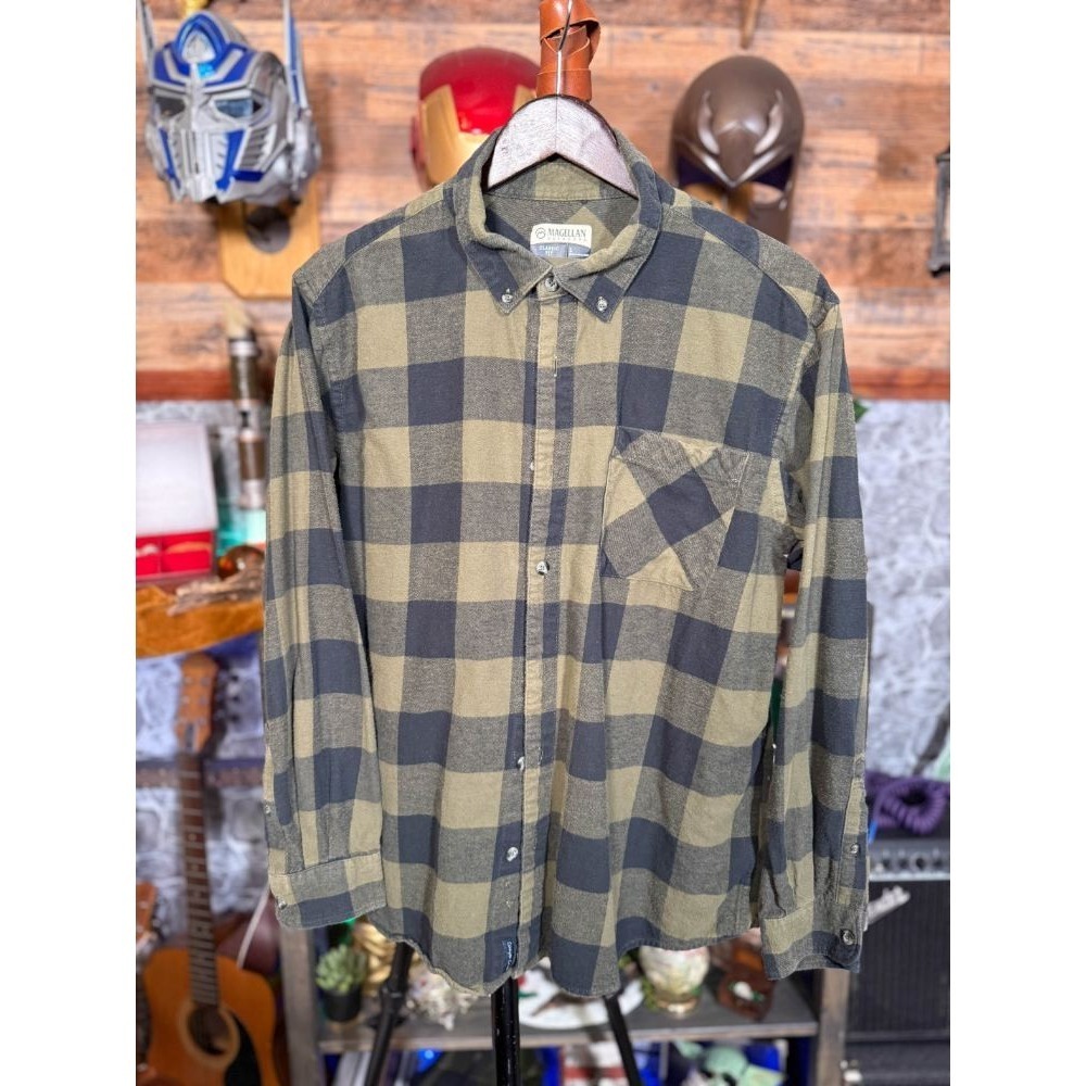 Magellan‎ Outdoors Classic Fit Large Olive/Black Plaid Flannel Shirt